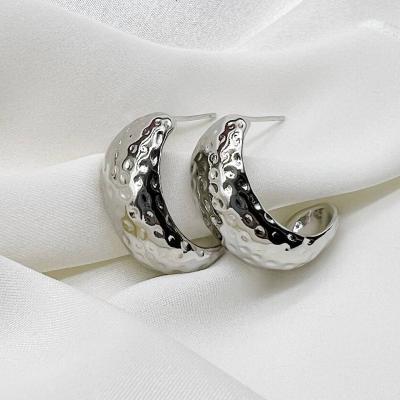Серьги полукольца, серебристые, 23х9 мм, 16.55