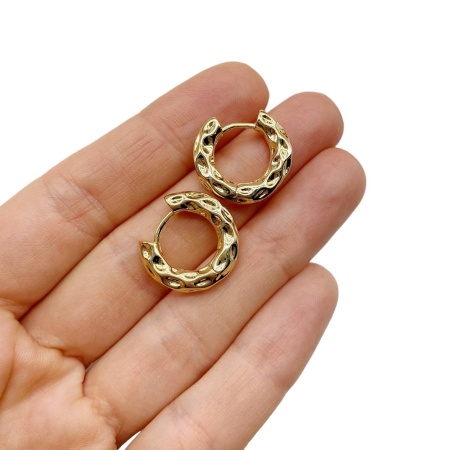 Серьги Конго Мятые грани, золотистые, 19х4.5 мм, 13.26