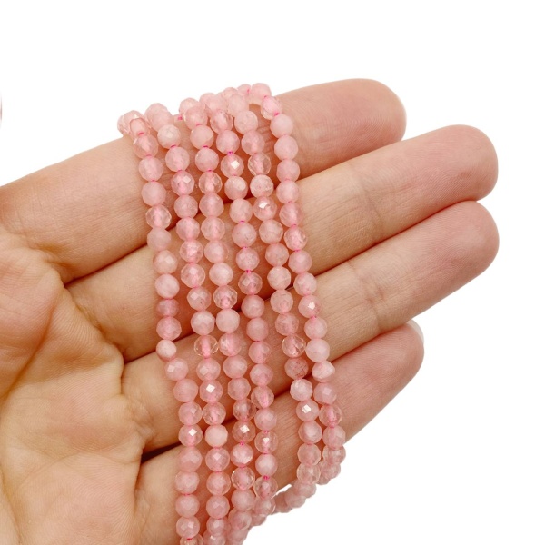 Розовый кварц клубничный, шар 3.8 мм граненый, нить 38 см