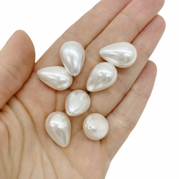 Бусина Жемчуг Shell Pearl имитация, капля, полупросверленный, белый, 21x15 мм, 30.61